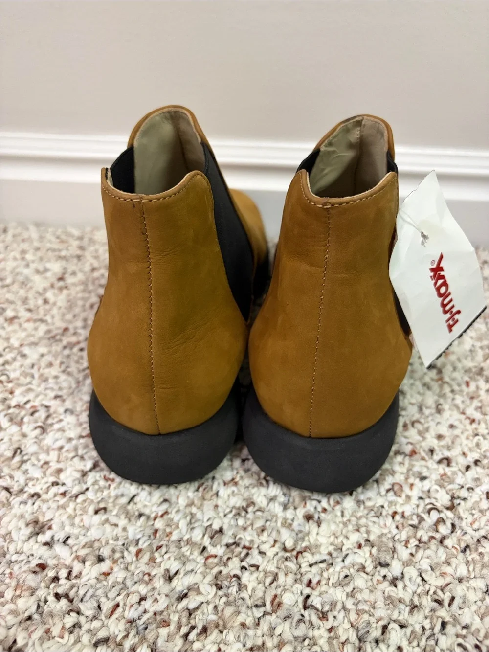 Amalfi Men's Chukka Boots in Tan and Black